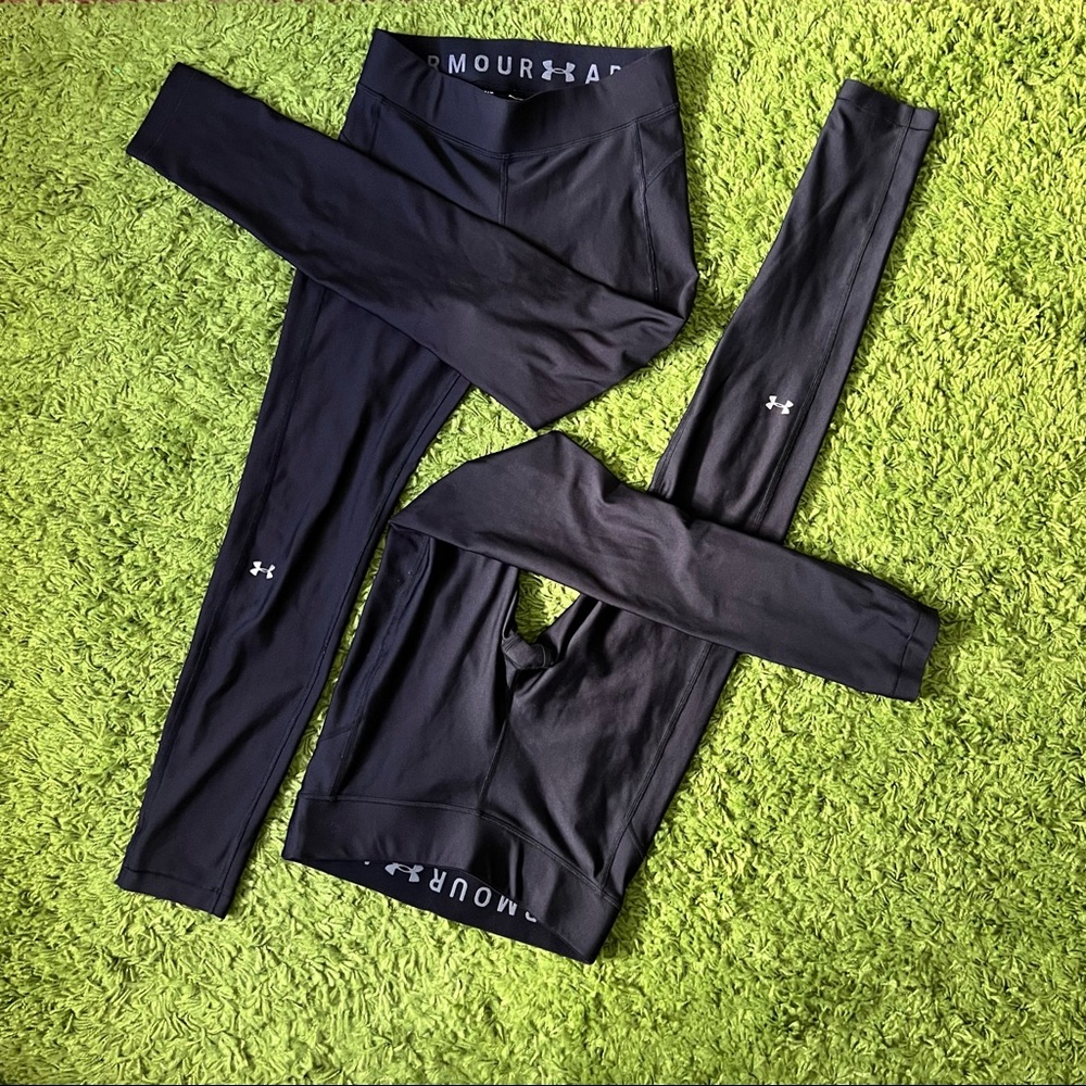 2 PAIRS Under Armour HeatGear Compression Leggings - Size M